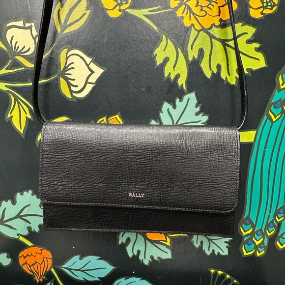 Bally Switzerland Pebbled Leather Wallet on Strap Crossbody – New Without Tags - Picture 3 of 12